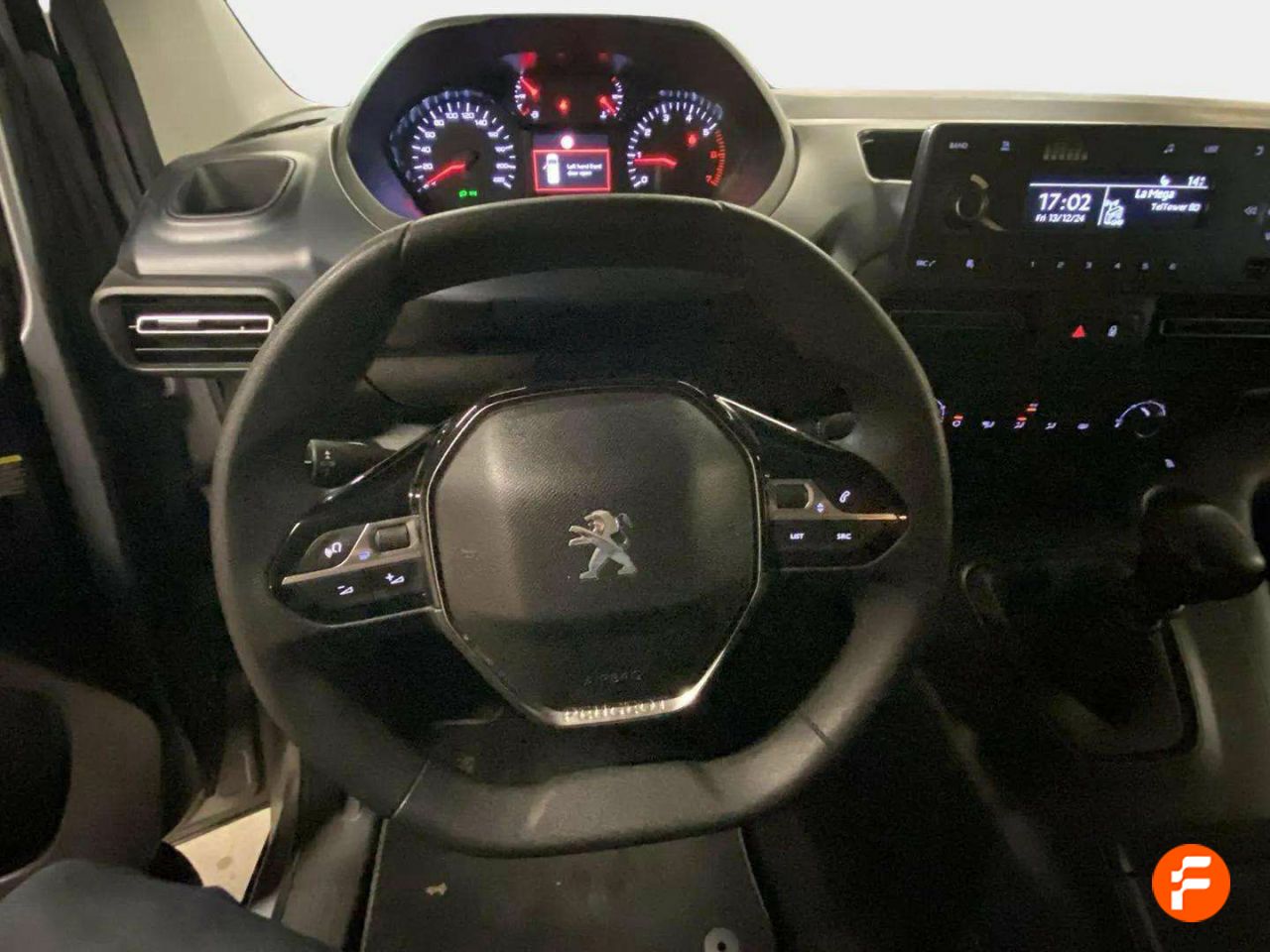 Foto Peugeot Rifter 12