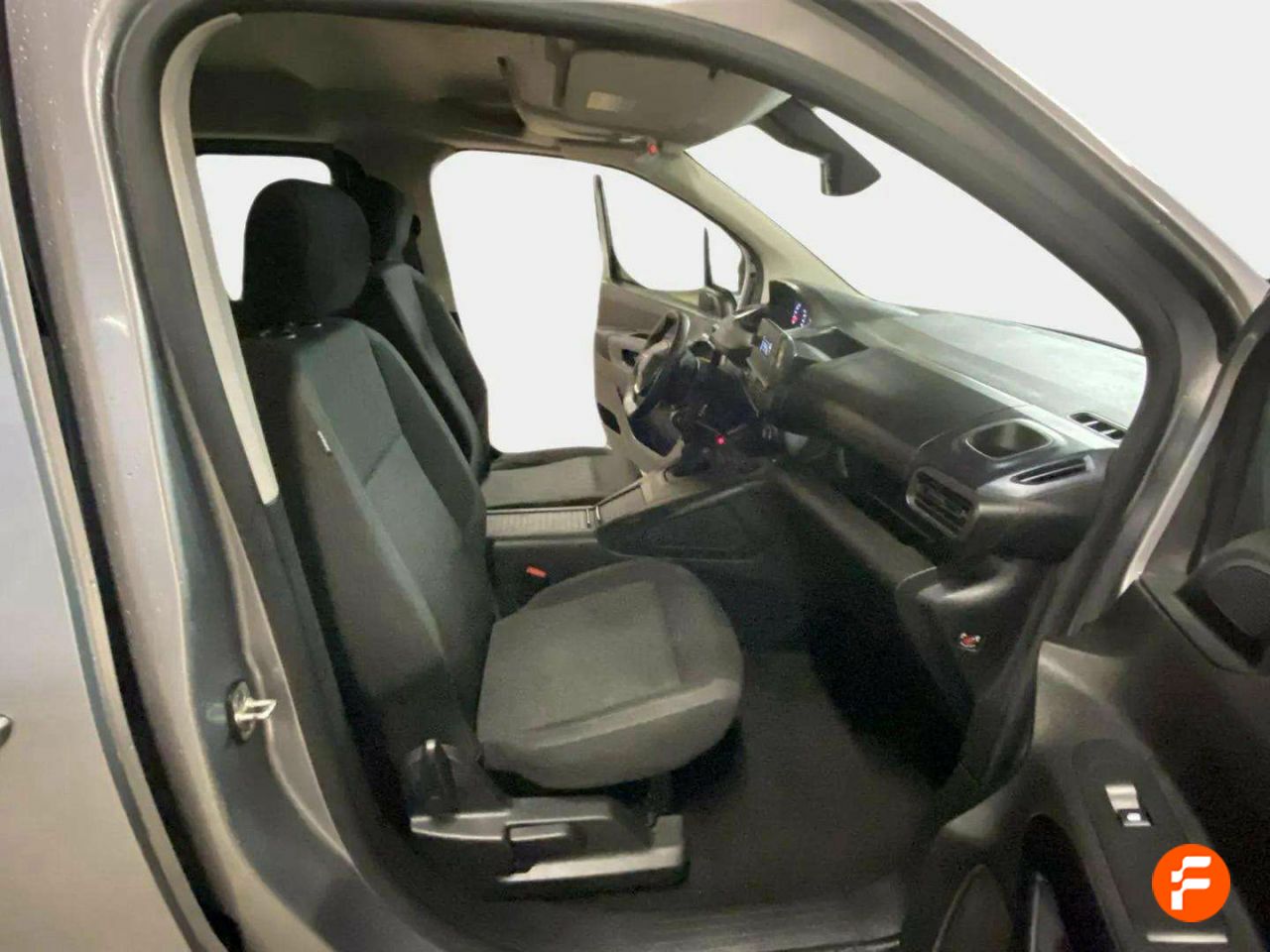Foto Peugeot Rifter 15