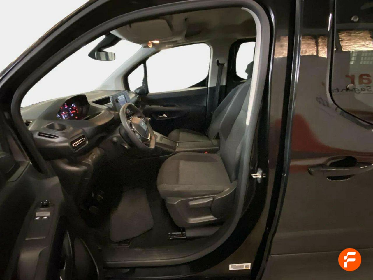Foto Peugeot Rifter 14