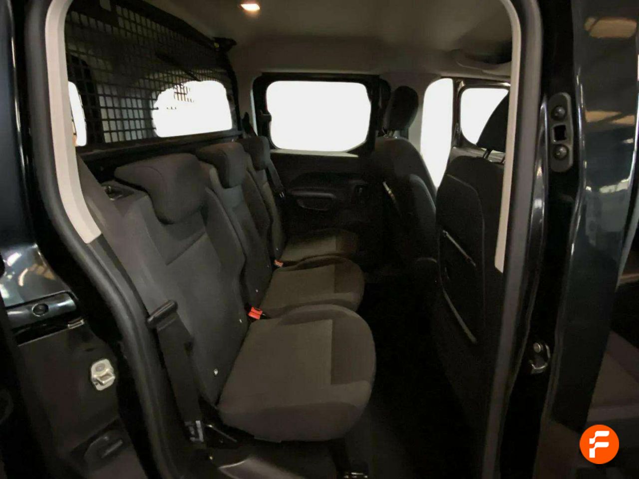 Foto Peugeot Rifter 16