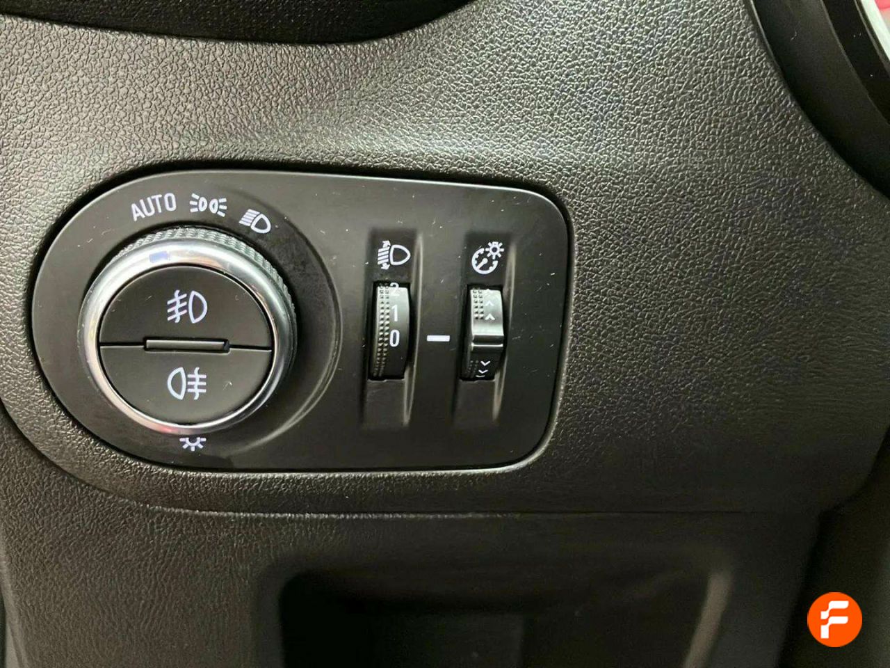 Foto Opel CrossLand 24