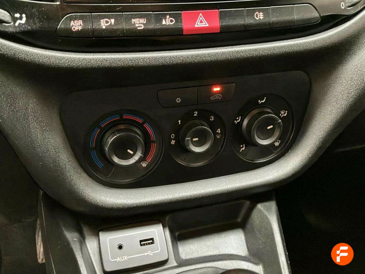 Foto Fiat Doblo 23