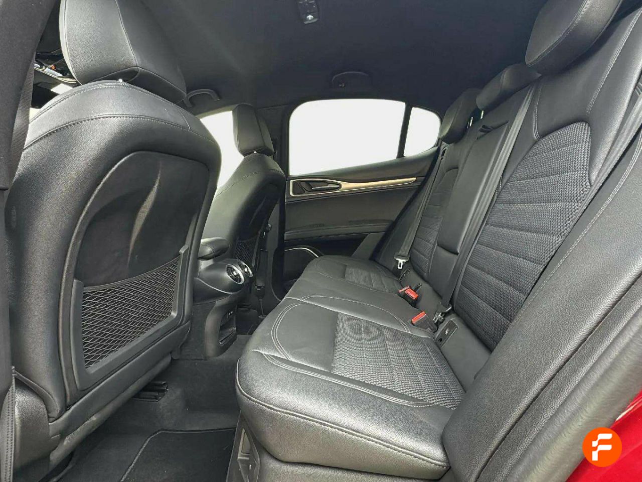 Foto Alfa Romeo Stelvio 14