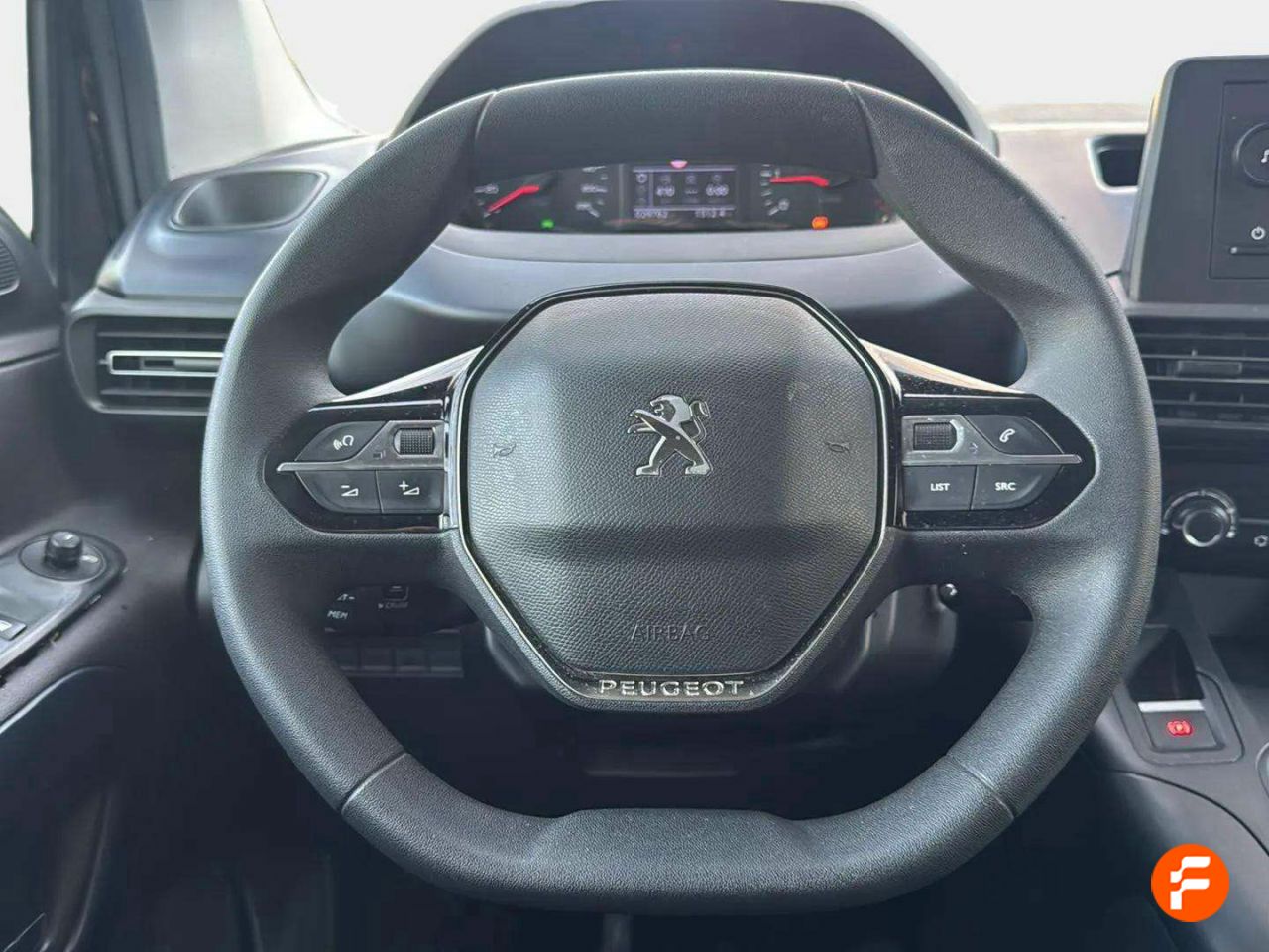 Foto Peugeot Rifter 10