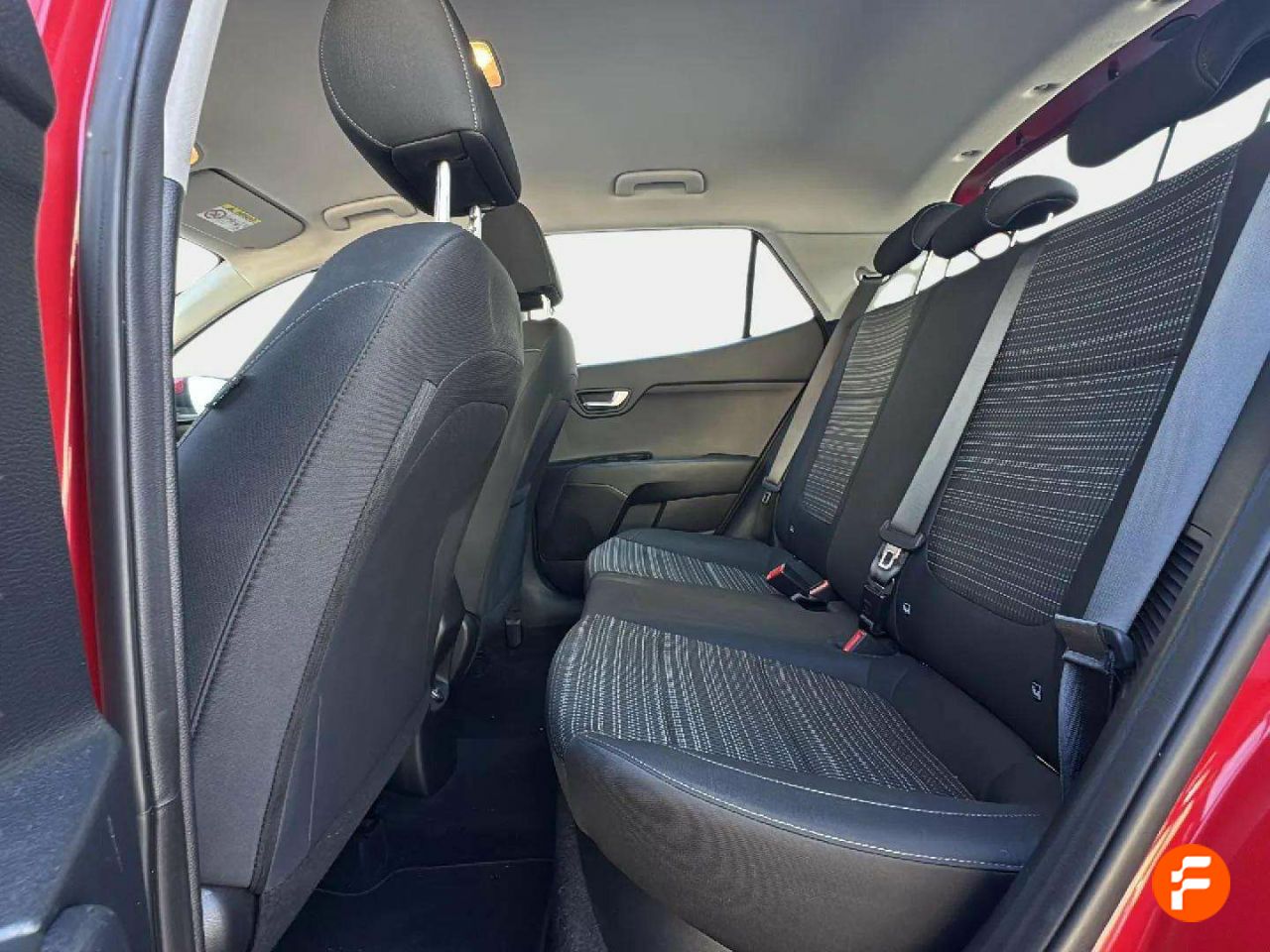 Foto Kia Stonic 14