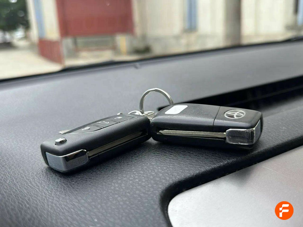Foto Toyota Rav4 16