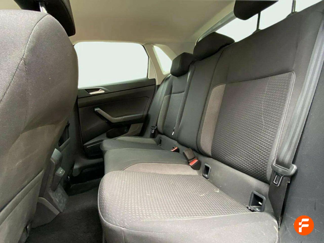 Foto Volkswagen Polo 14