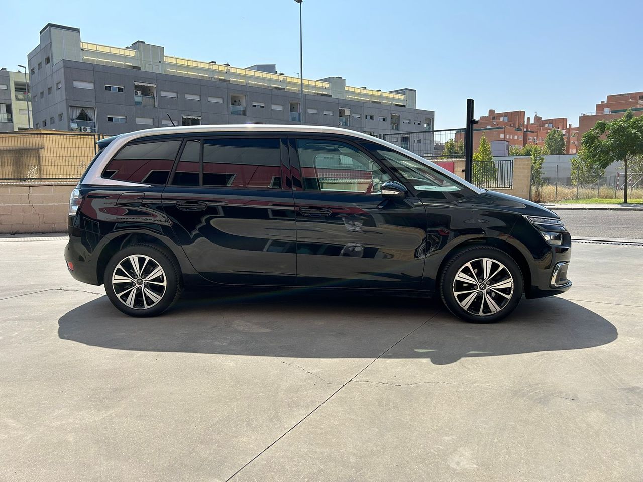 Foto Citroën Grand C4 SpaceTourer 4