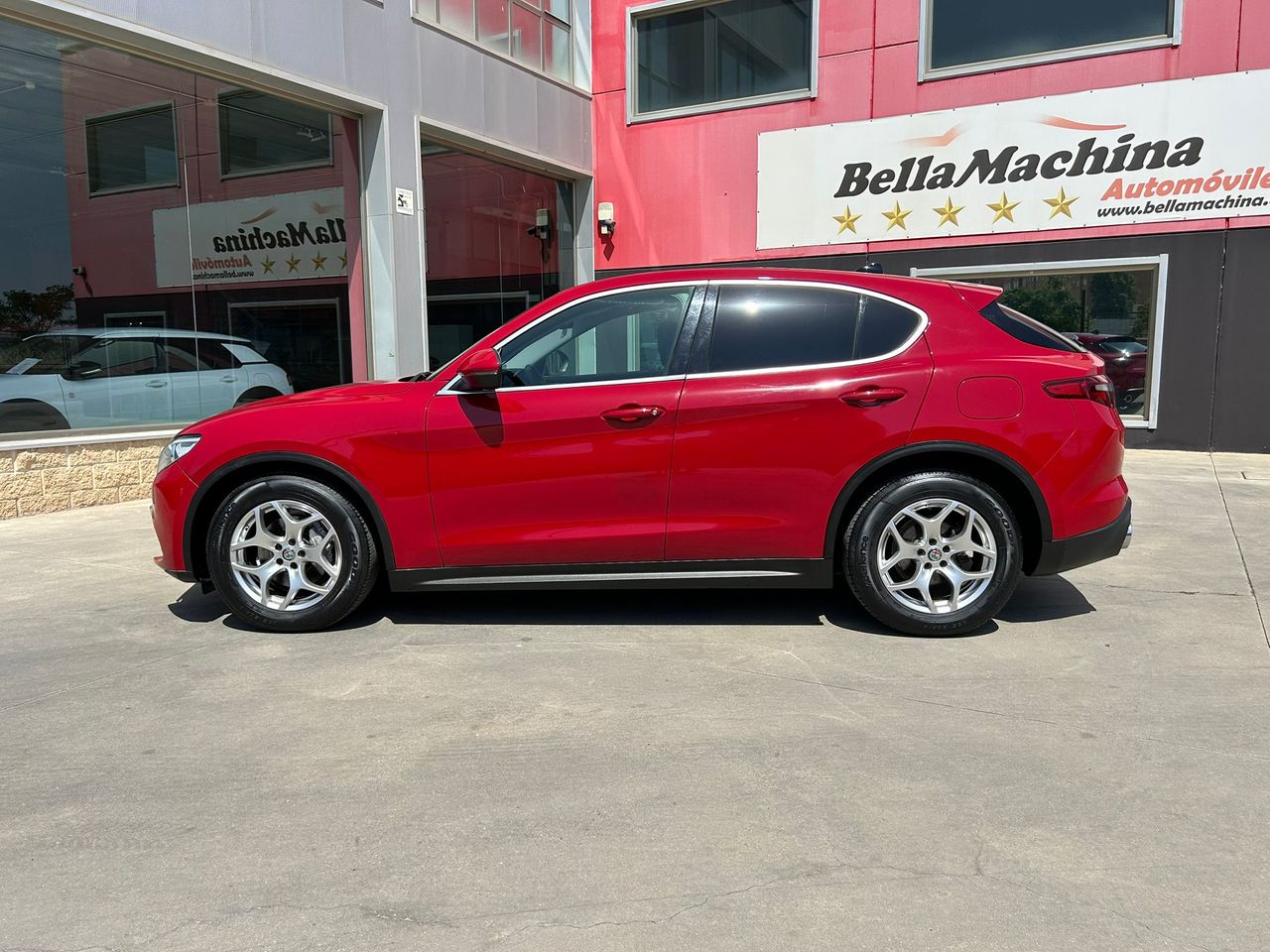 Foto Alfa Romeo Stelvio 4