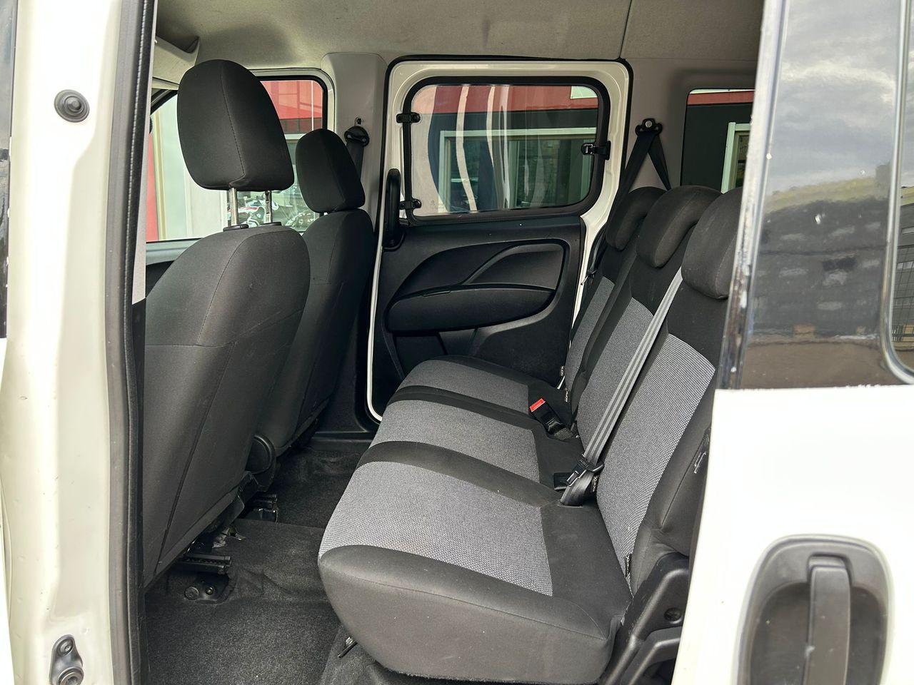 Foto Fiat Doblo Panorama 11