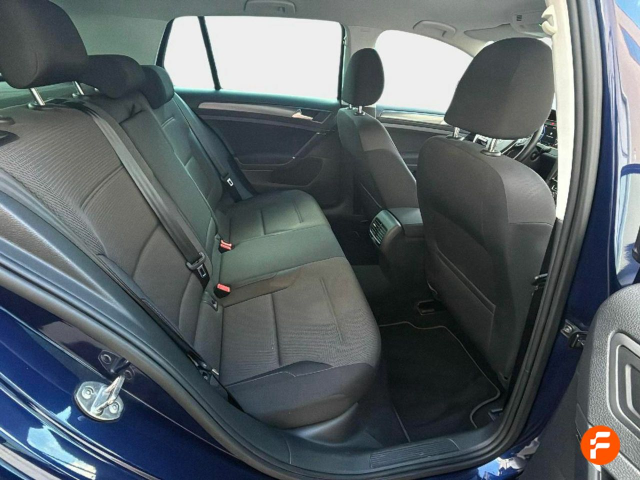 Foto Volkswagen Golf 23