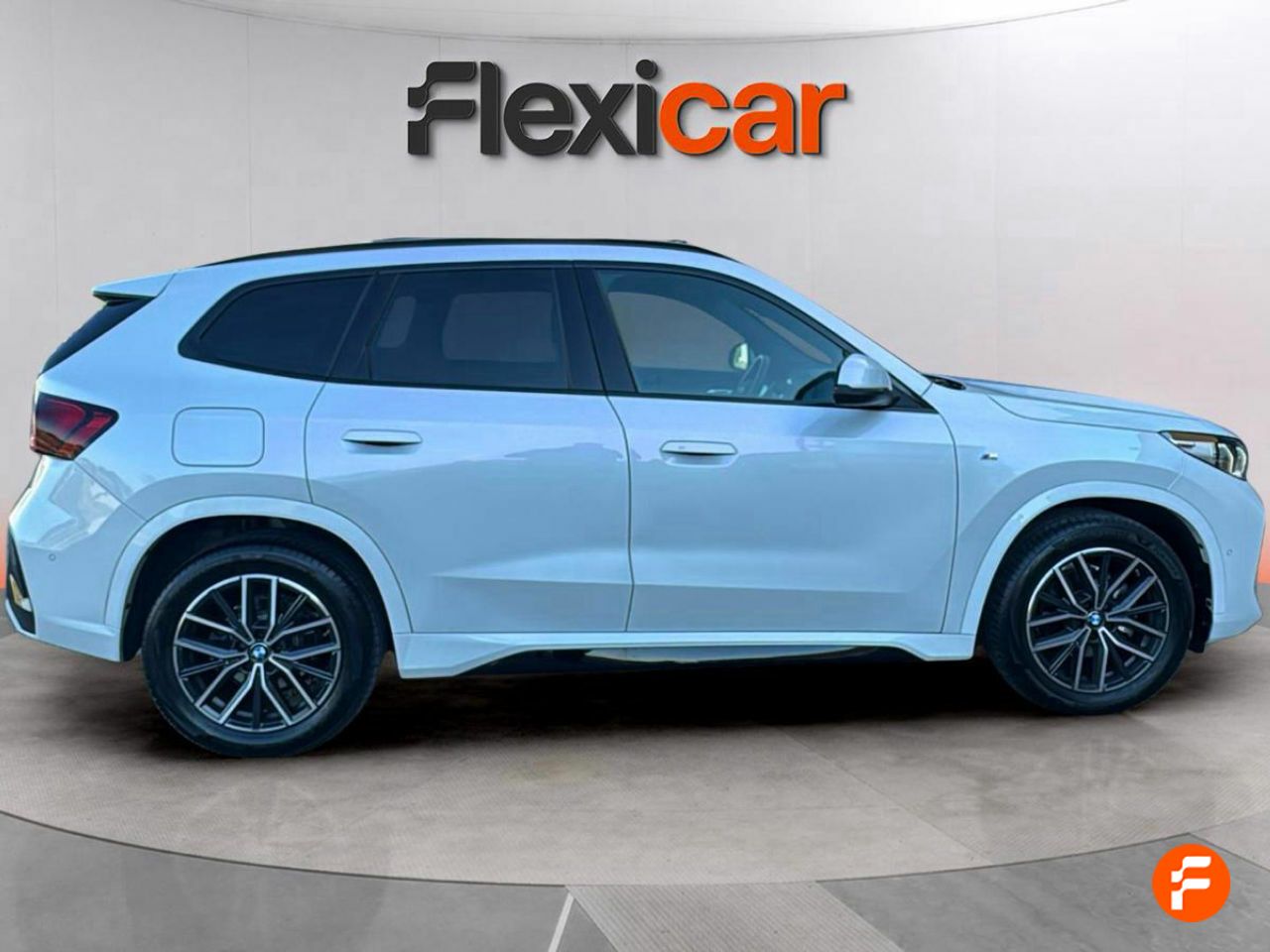 Foto BMW X1 9