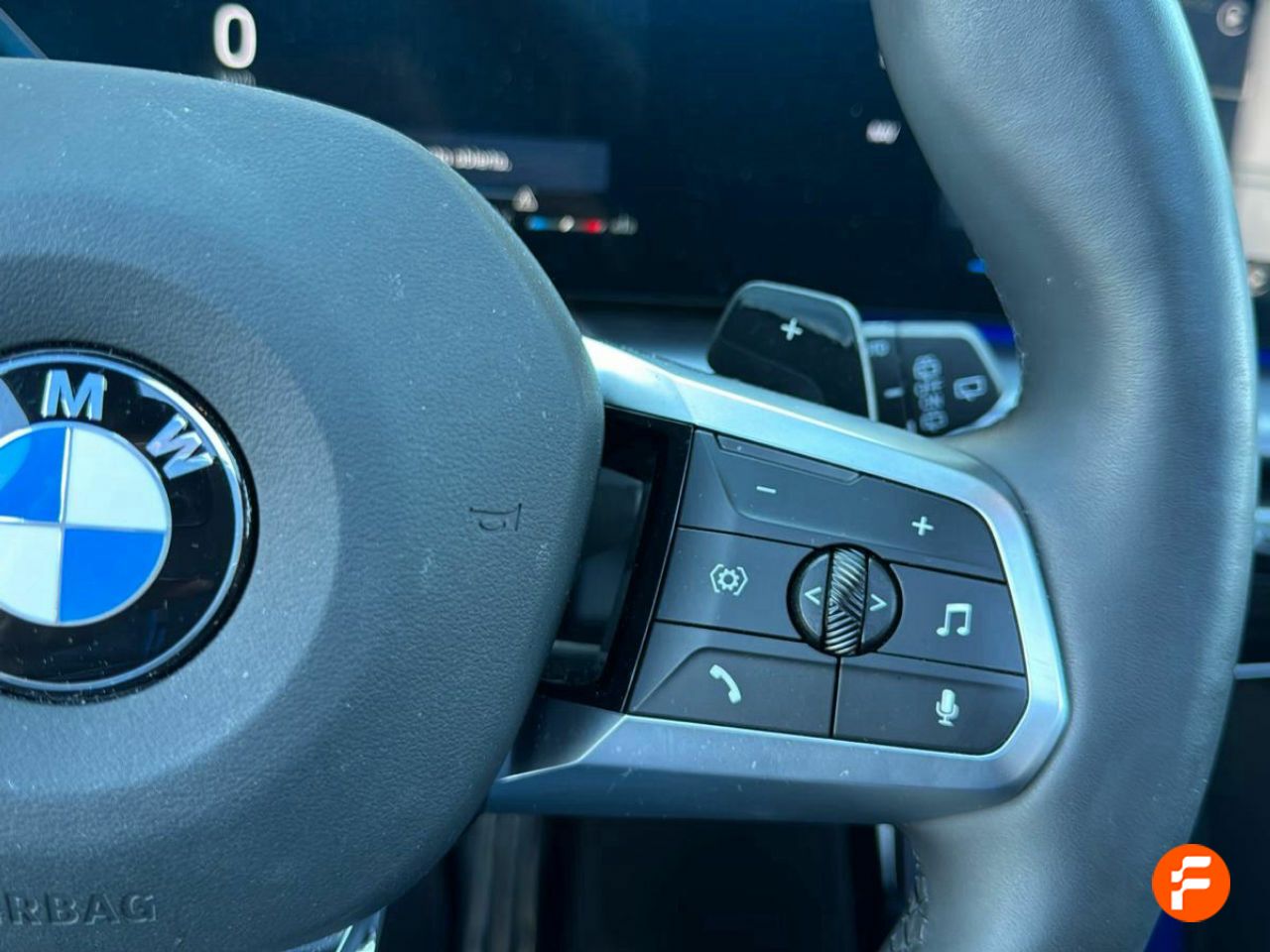 Foto BMW X1 16