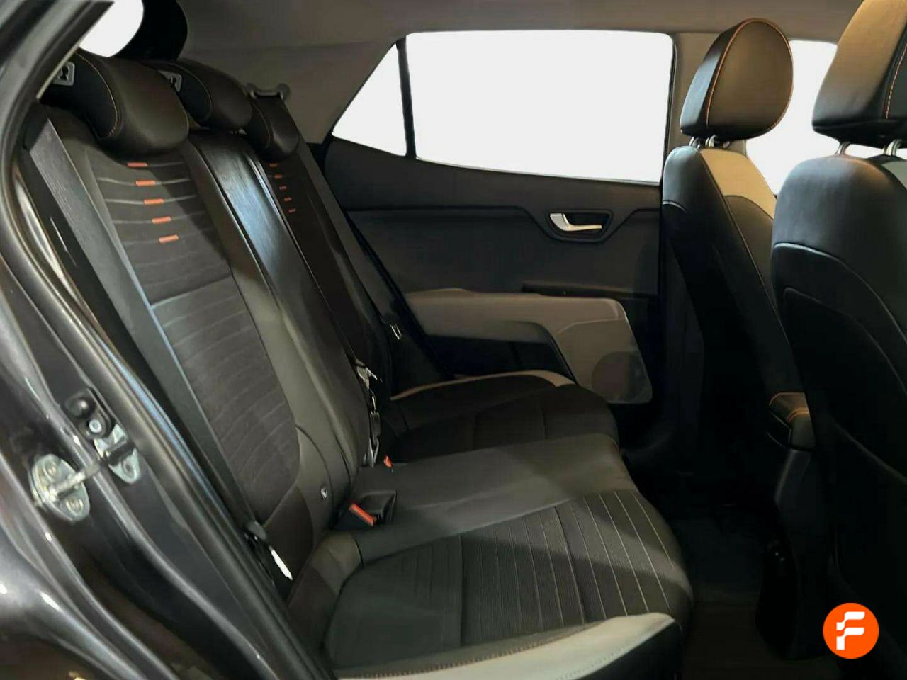 Foto Kia Stonic 13