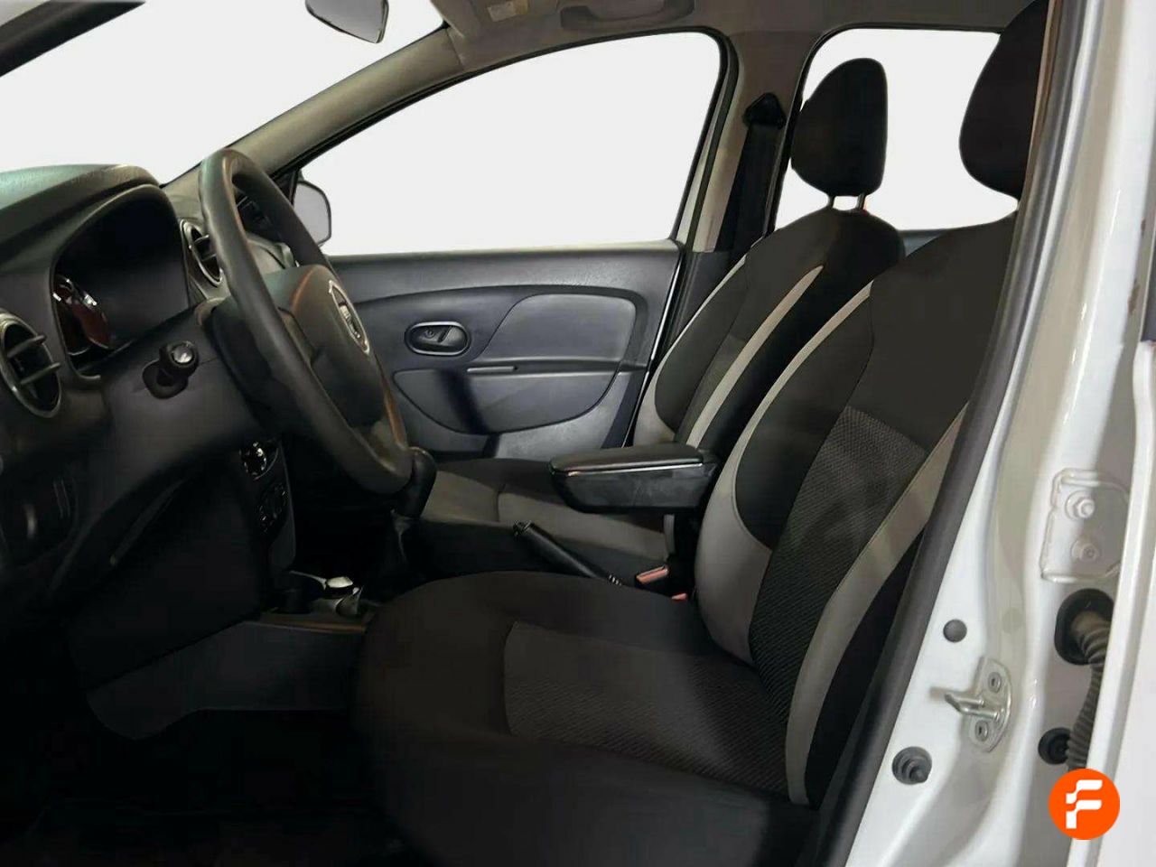 Foto Dacia Sandero 9