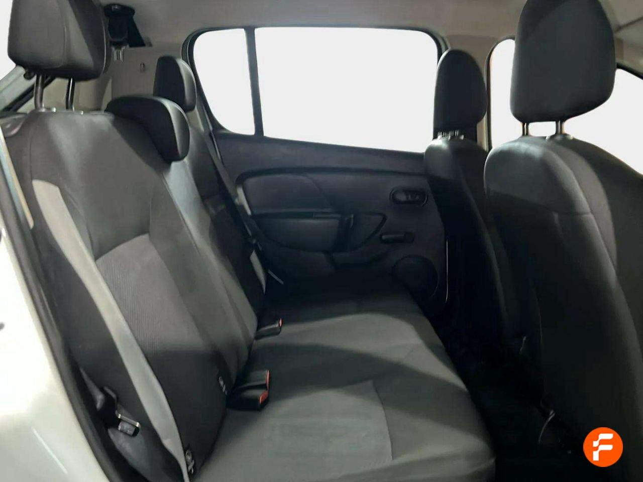 Foto Dacia Sandero 12