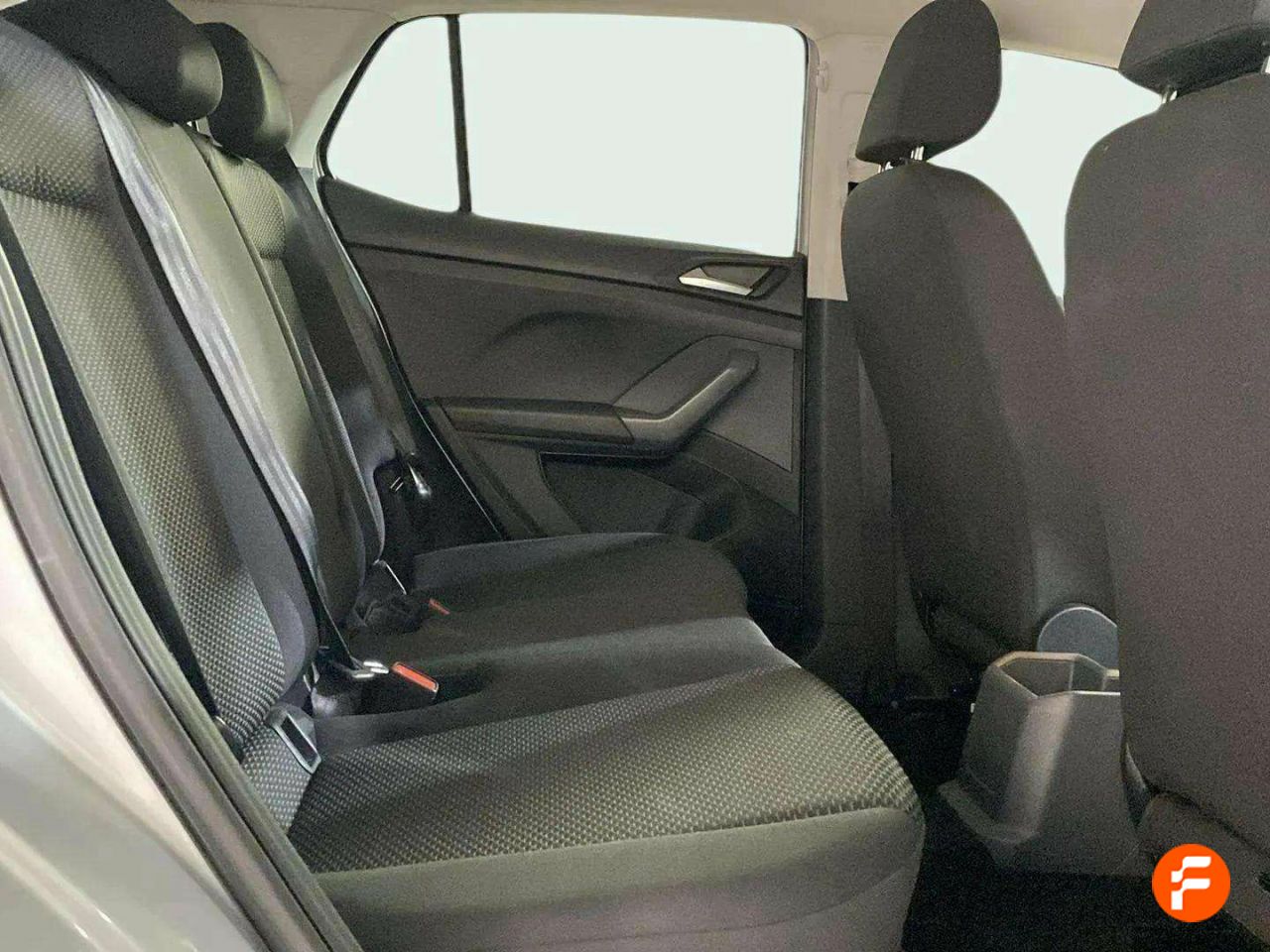Foto Volkswagen T-Cross 14