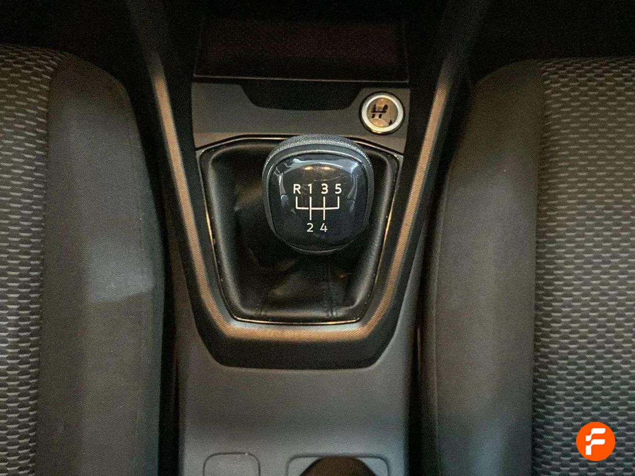 Foto Volkswagen T-Cross 17
