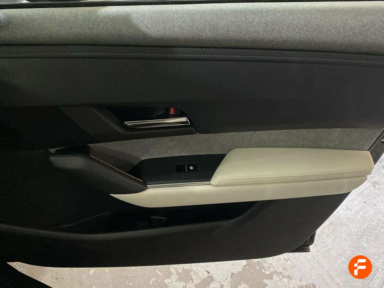 Foto Mazda MX-30 22