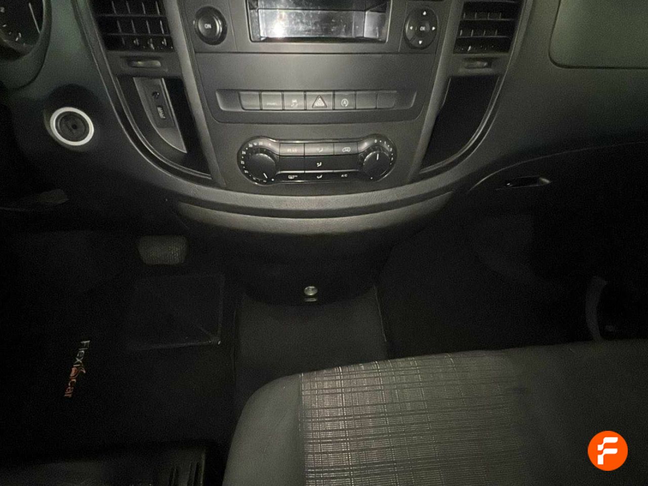 Foto Mercedes-Benz Vito 27