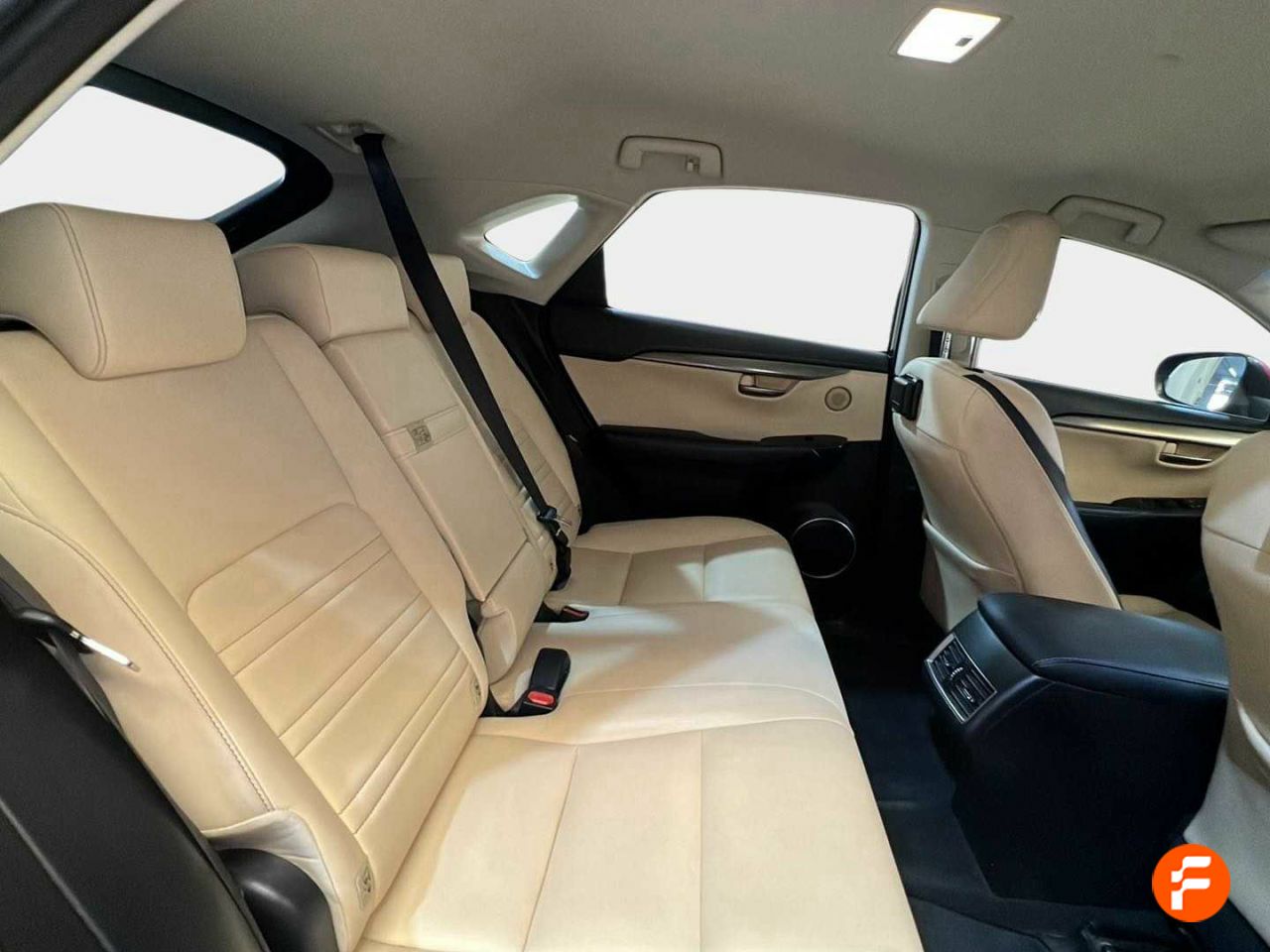 Foto Lexus NX 14
