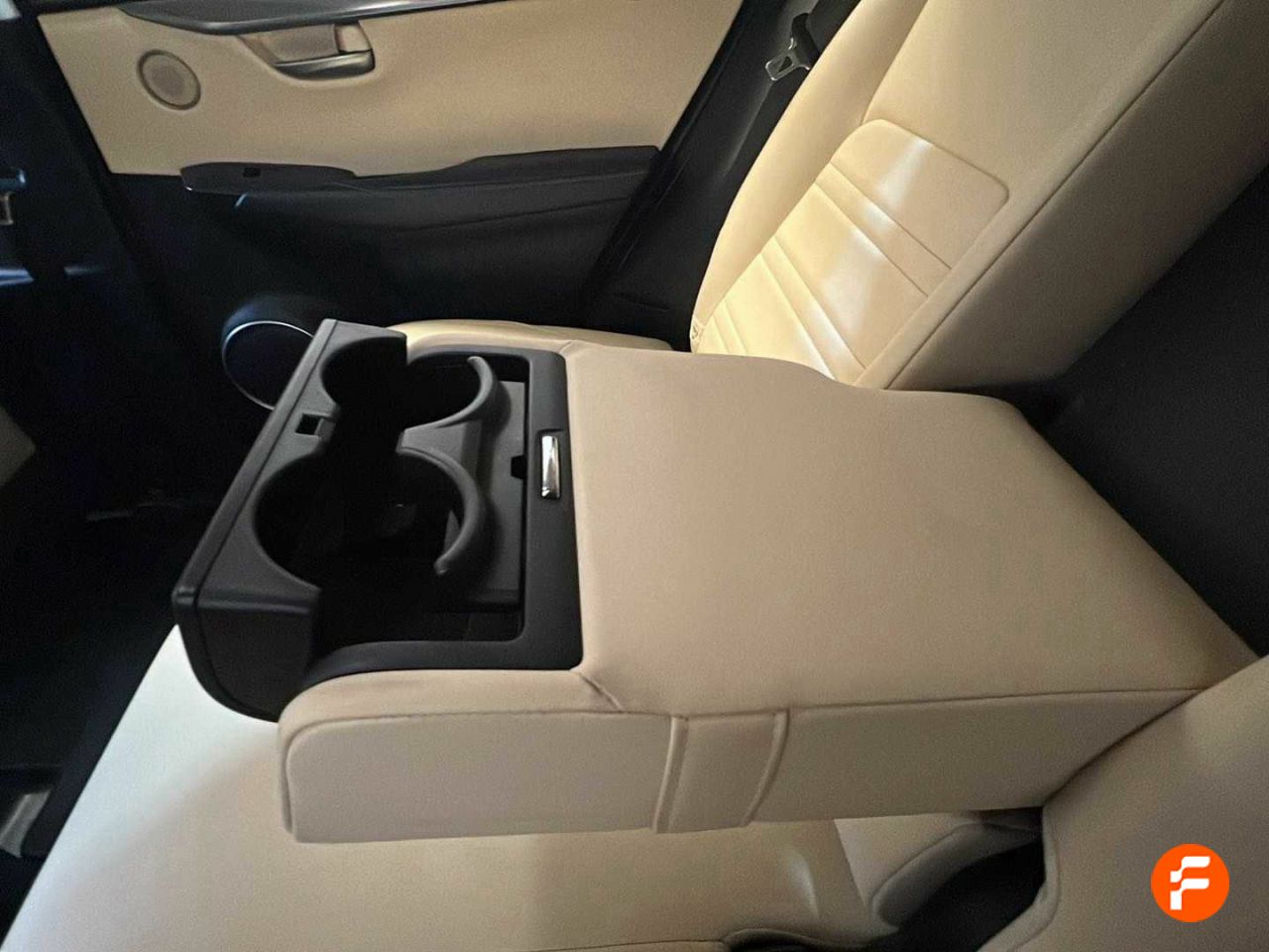Foto Lexus NX 19
