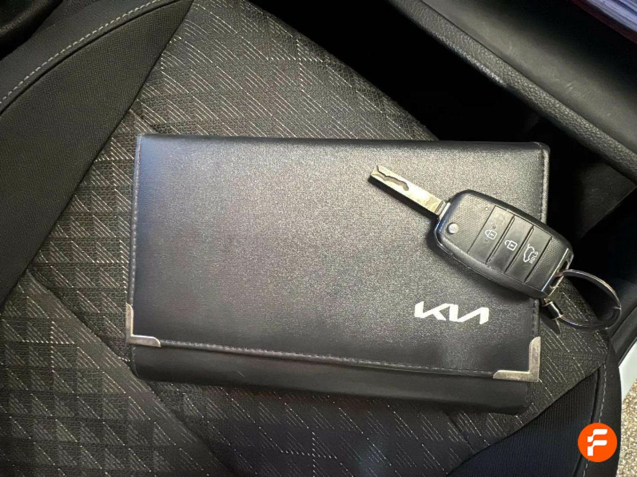 Foto Kia Rio 18
