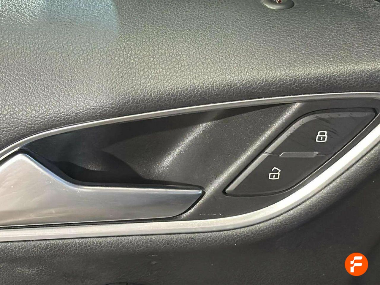 Foto Audi Q3 24