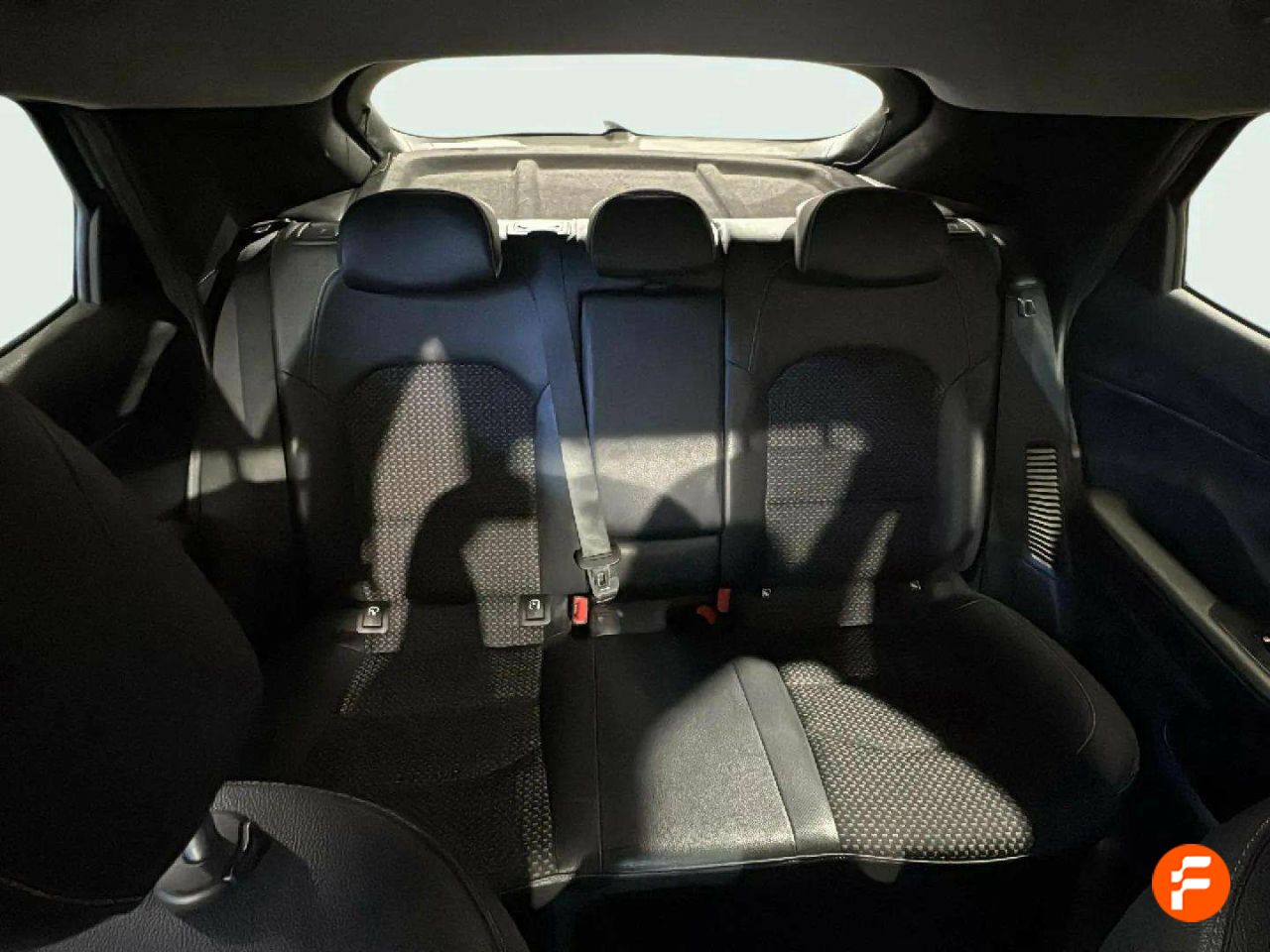 Foto Kia XCeed 12