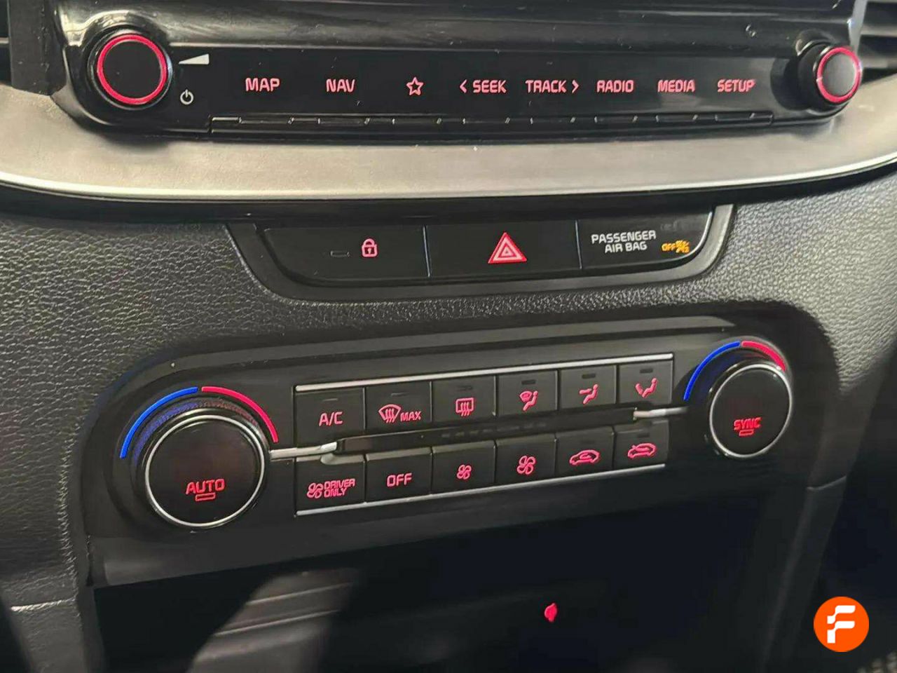 Foto Kia XCeed 25