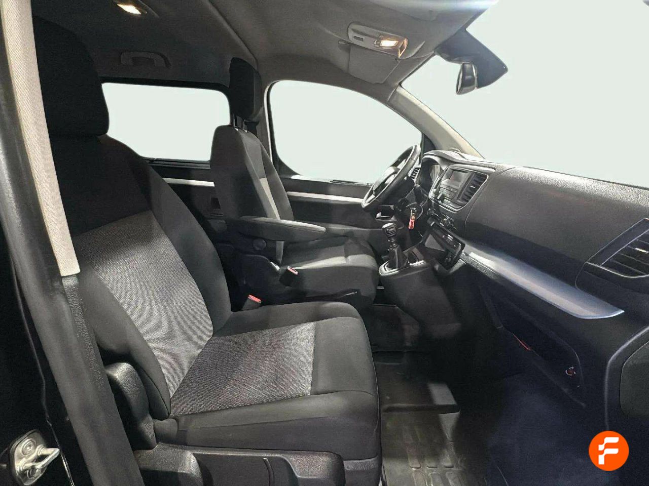 Foto Citroën Spacetourer 14