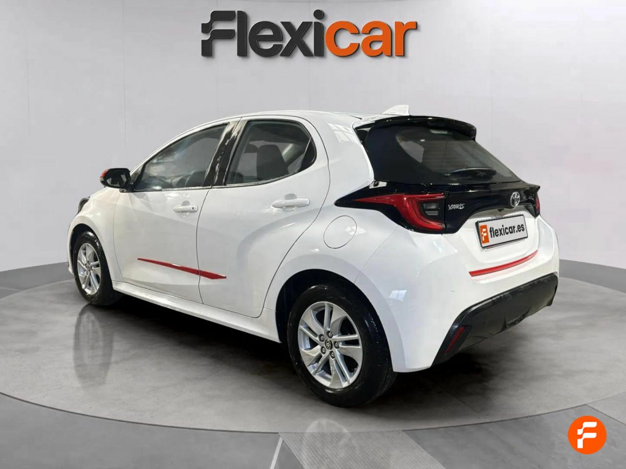 Foto Toyota Yaris 8
