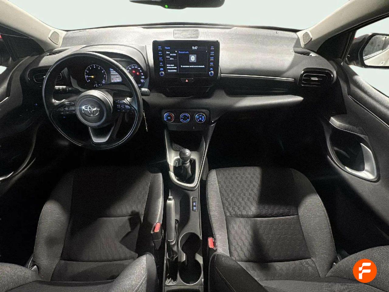 Foto Toyota Yaris 11
