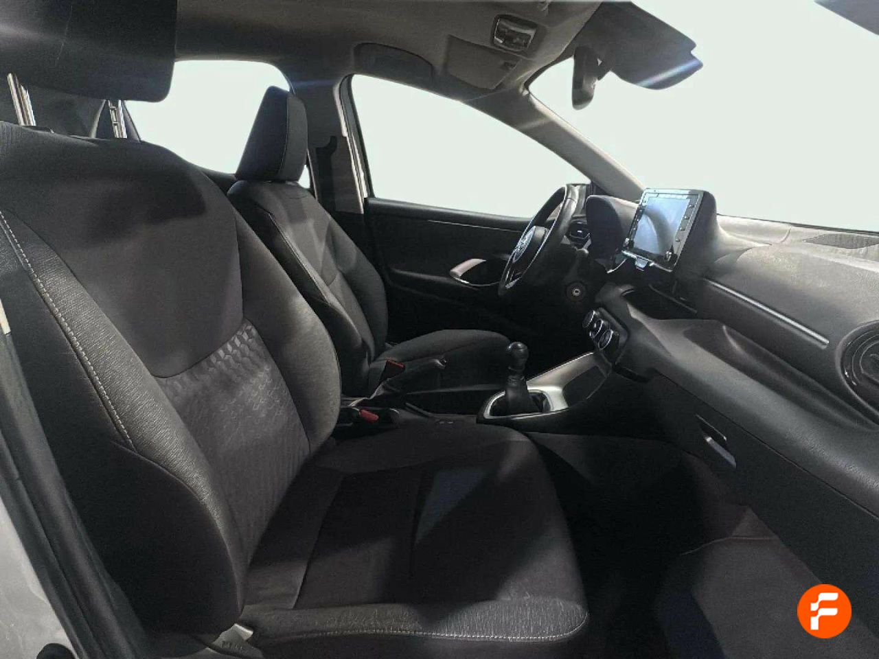 Foto Toyota Yaris 14
