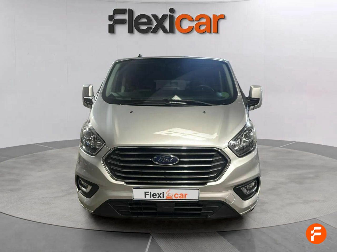 Foto Ford Tourneo Custom 2