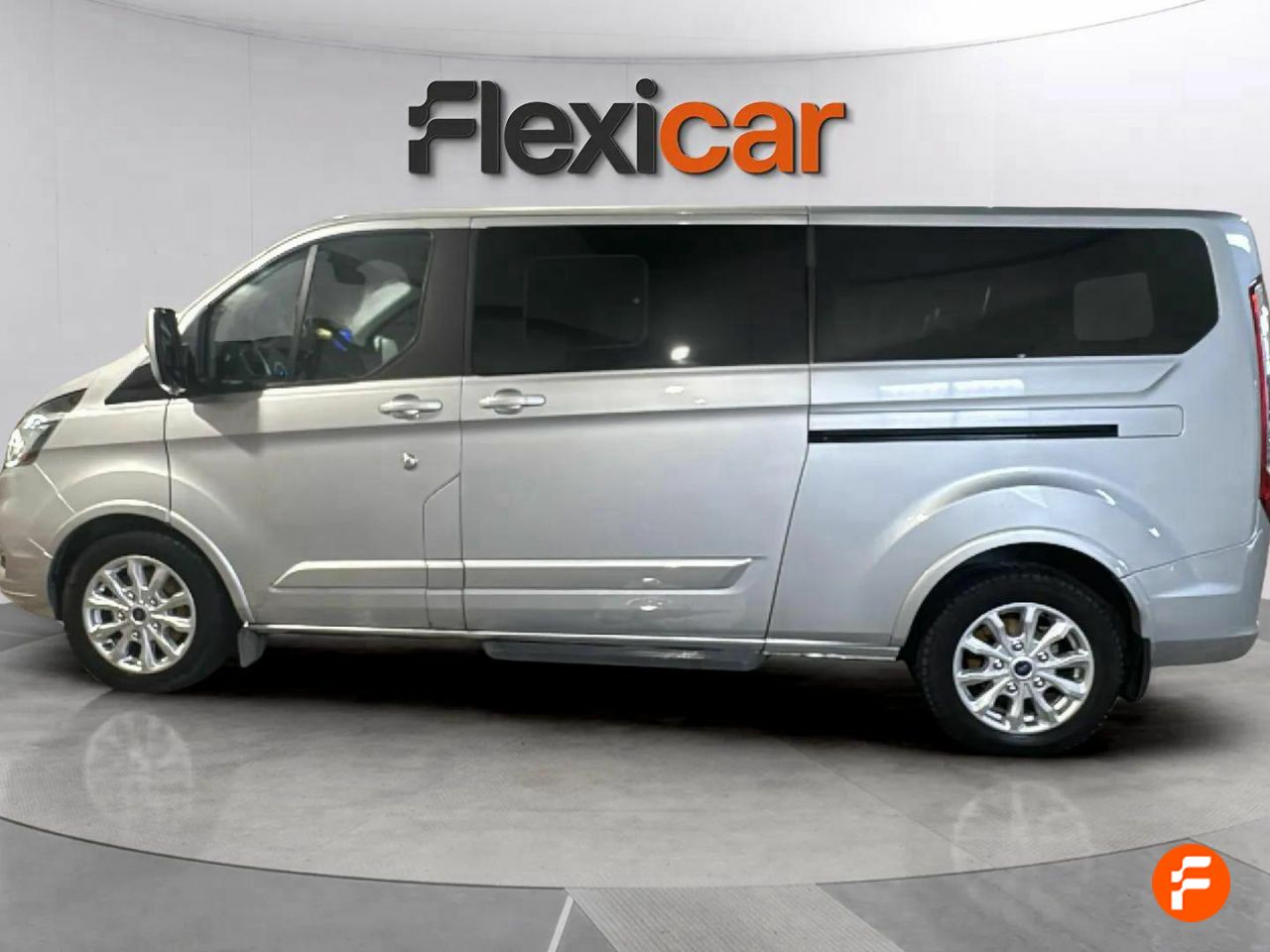 Foto Ford Tourneo Custom 4