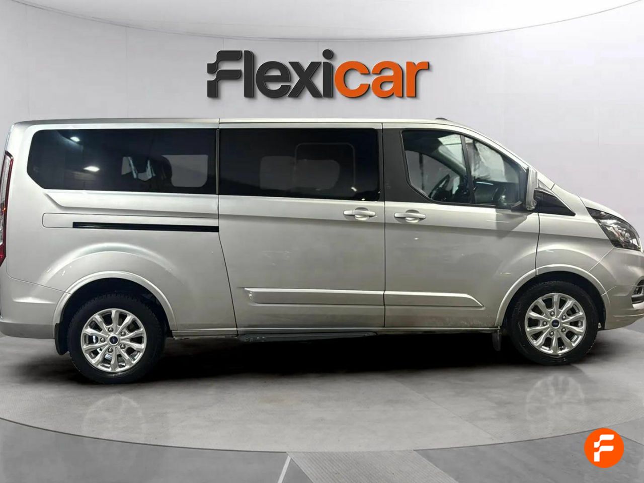 Foto Ford Tourneo Custom 9