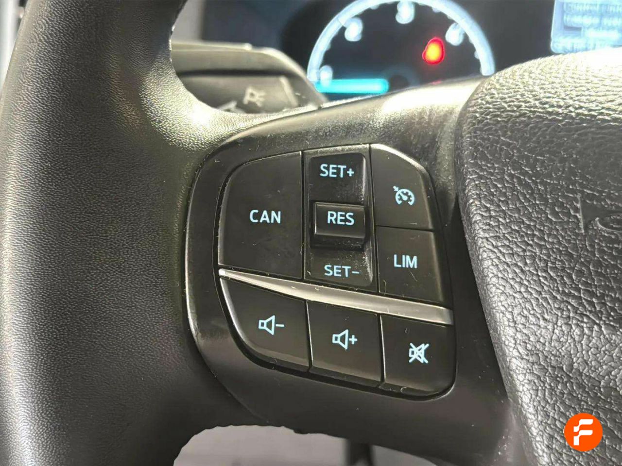 Foto Ford Tourneo Custom 26