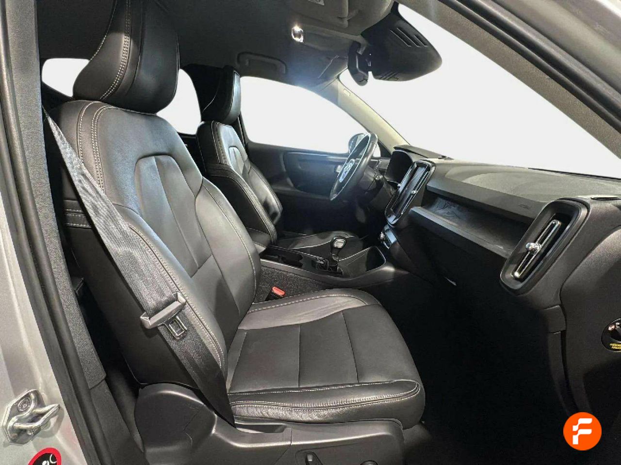 Foto Volvo XC40 13