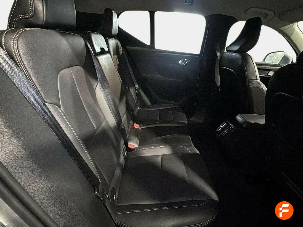 Foto Volvo XC40 14
