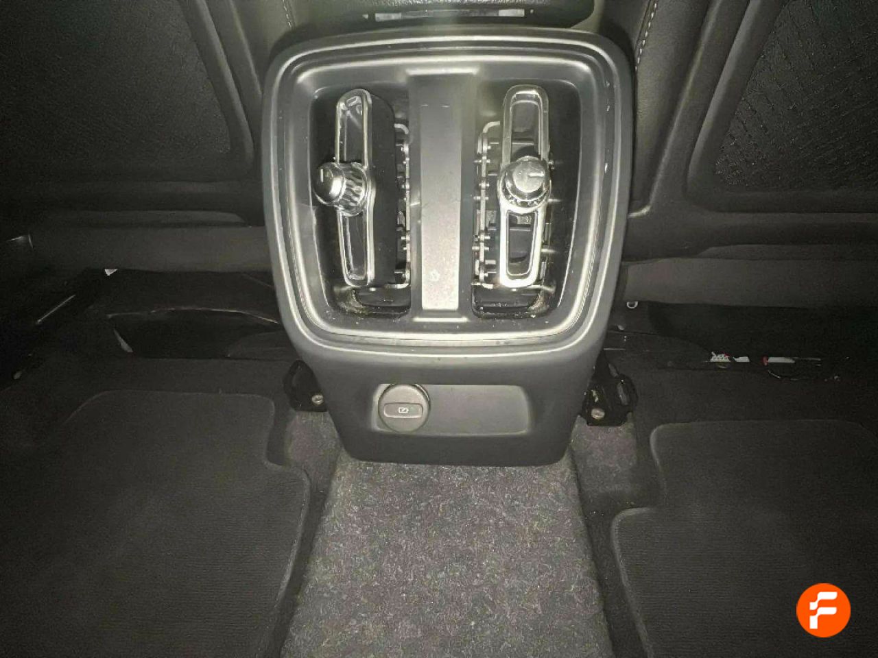 Foto Volvo XC40 22