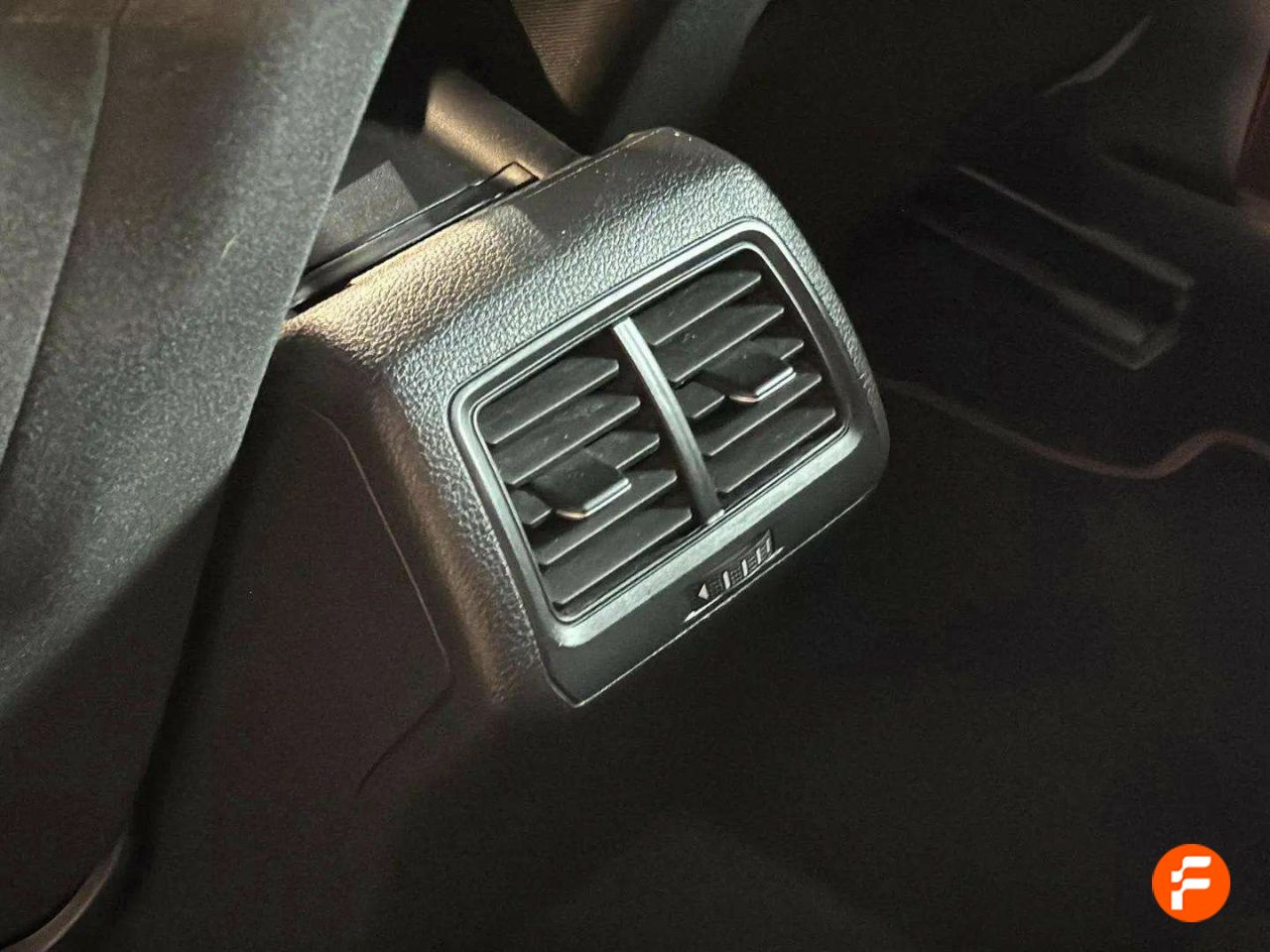 Foto Volkswagen Golf 47