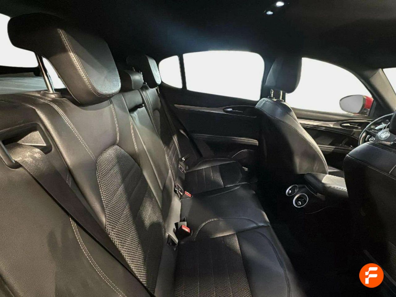 Foto Alfa Romeo Stelvio 15
