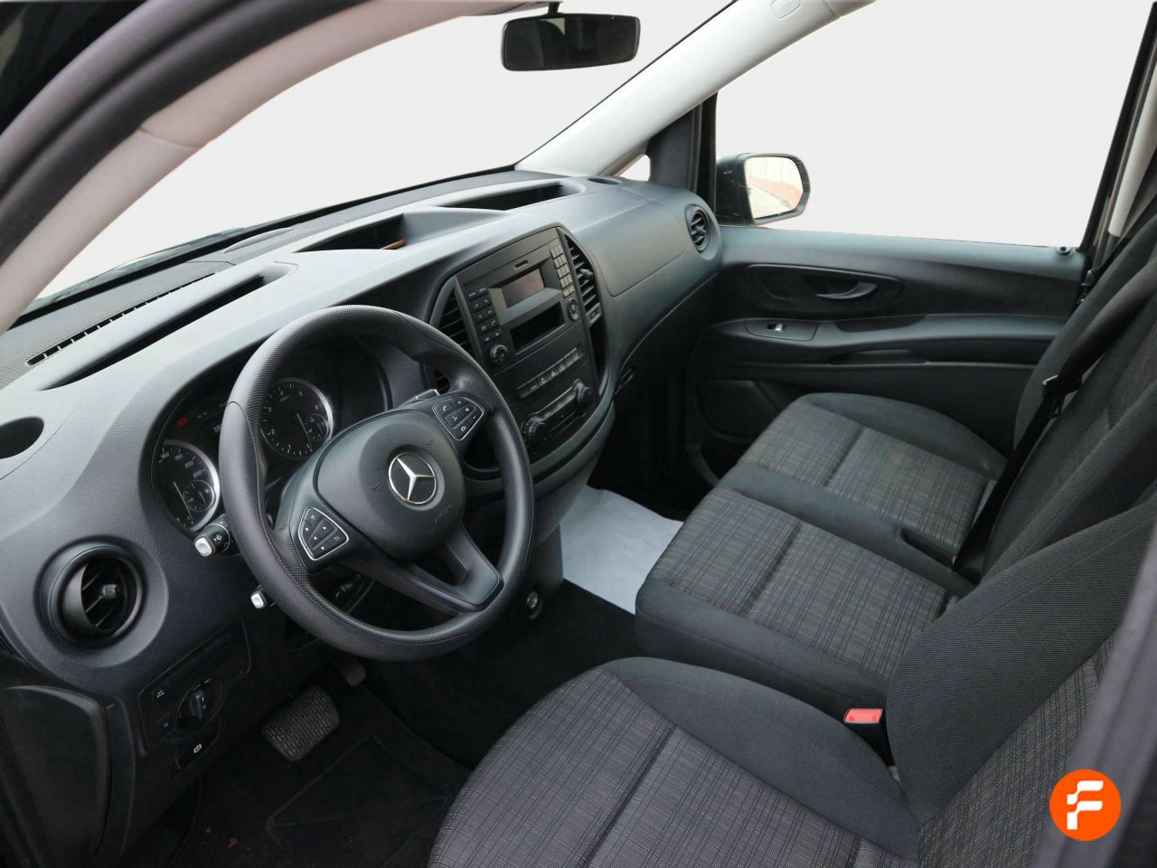 Foto Mercedes-Benz Vito 16