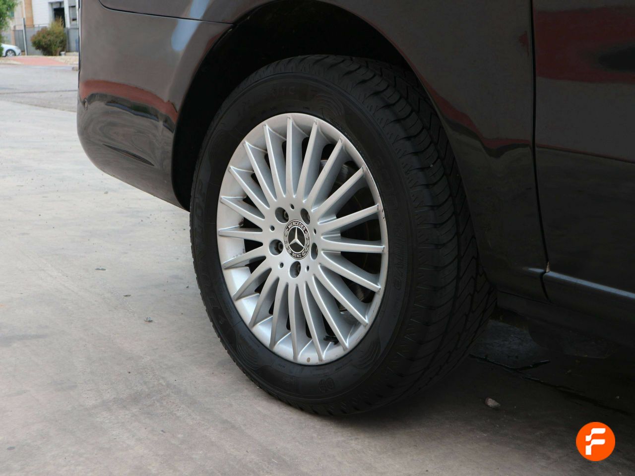 Foto Mercedes-Benz Vito 26