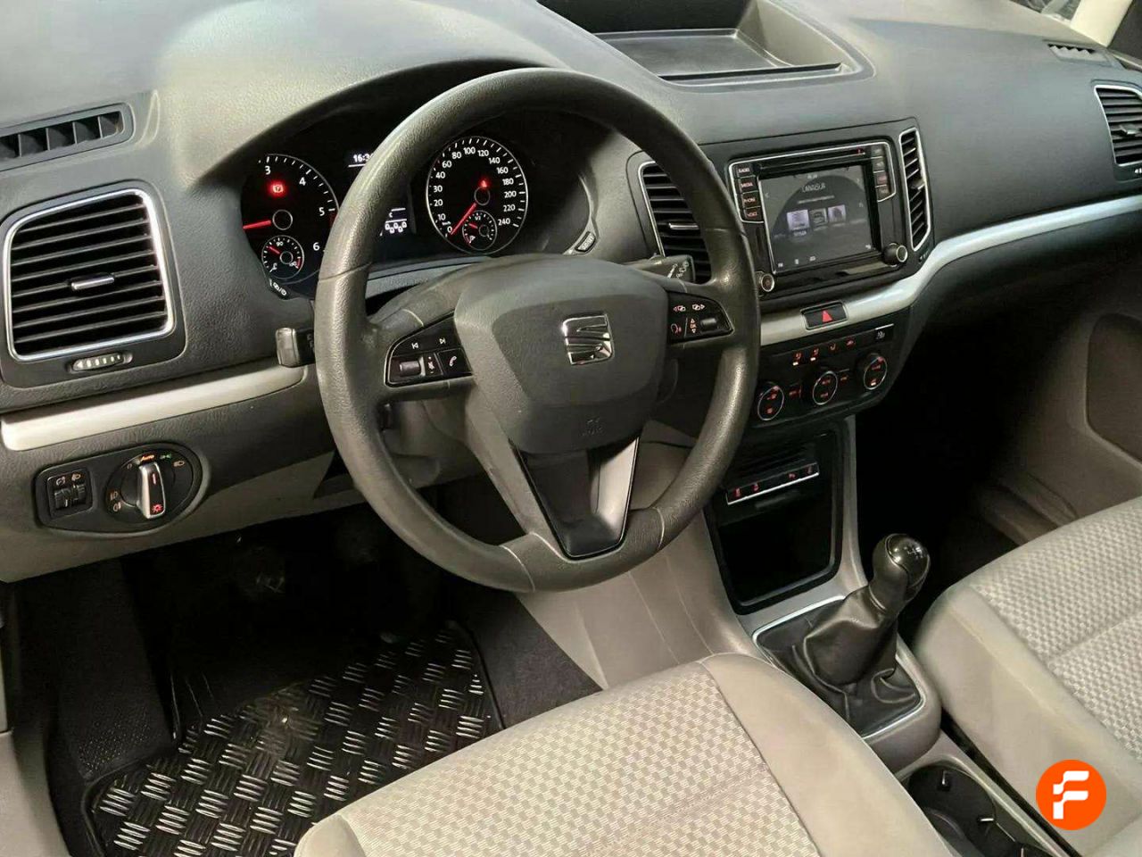 Foto Seat Alhambra 11