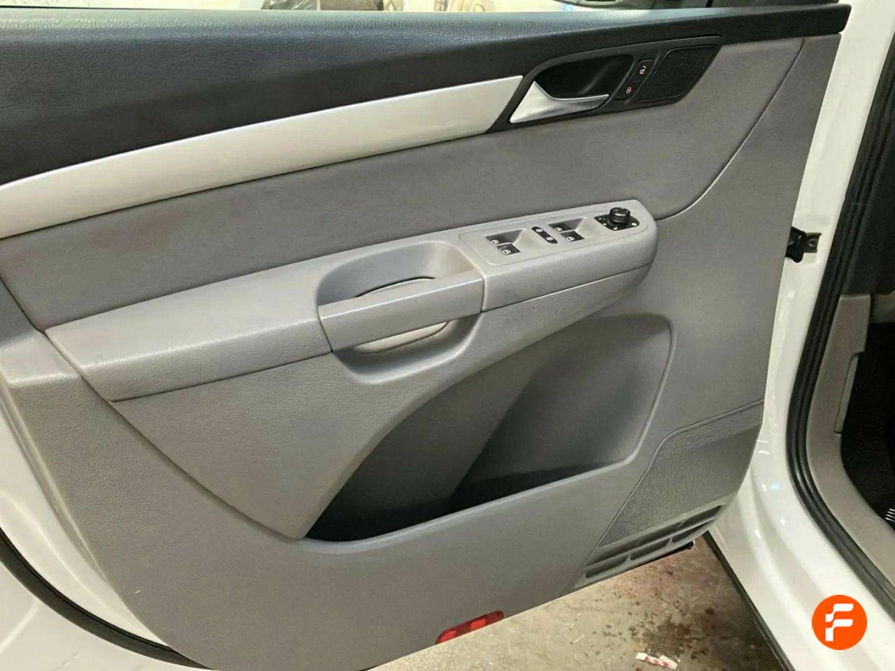 Foto Seat Alhambra 12