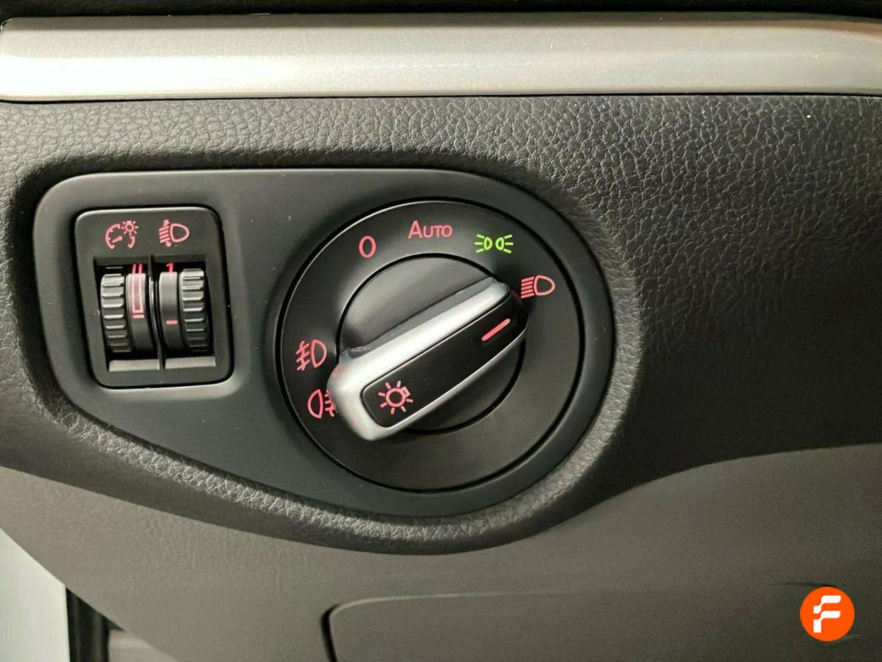 Foto Seat Alhambra 25