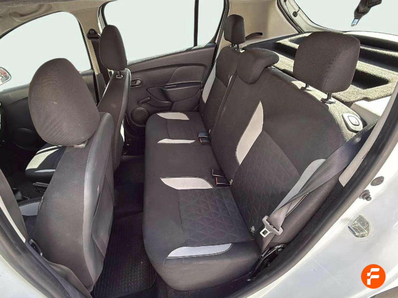 Foto Dacia Sandero 17