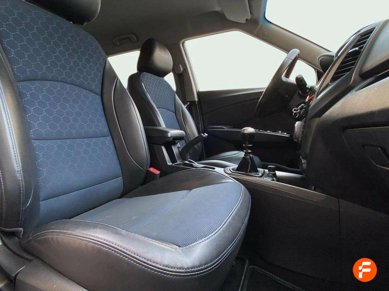 Foto SsangYong XLV 18